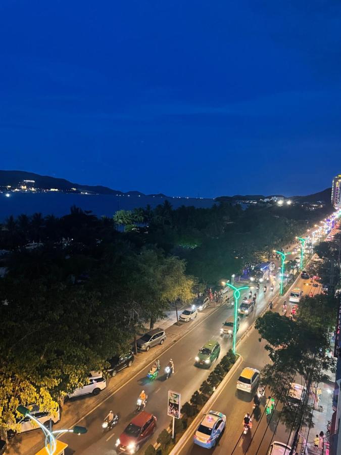 Anh Minh - Manchester Hotel Nha Trang Exteriör bild